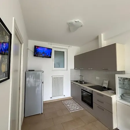 Un Balcone Sul Garda דירה Tremosine