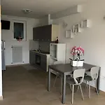 Un Balcone Sul Garda شقة